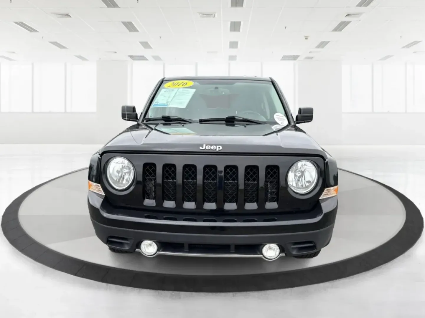 2016 Jeep Patriot High Altitude Edition (1C4NJRFB0GD) with an 2.4L I-4 DOHC engine, located at 1230 East Main St, Xenia, OH, 45385, (937) 908-9800, 39.688026, -83.910172 - **Explore Your Next Adventure in the 2016 Jeep Patriot High Altitude Edition!**<br /> <br /> Are you ready to elevate your lifestyle and embark on thrilling weekend adventures or effortlessly tackle your daily commute? The 2016 Jeep Patriot High Altitude Edition is the perfect SUV for those who crav - Photo#7