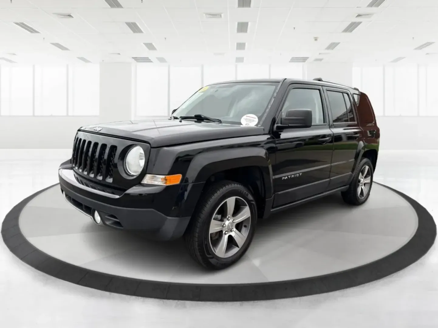 2016 Jeep Patriot High Altitude Edition (1C4NJRFB0GD) with an 2.4L I-4 DOHC engine, located at 1230 East Main St, Xenia, OH, 45385, (937) 908-9800, 39.688026, -83.910172 - **Explore Your Next Adventure in the 2016 Jeep Patriot High Altitude Edition!**<br /> <br /> Are you ready to elevate your lifestyle and embark on thrilling weekend adventures or effortlessly tackle your daily commute? The 2016 Jeep Patriot High Altitude Edition is the perfect SUV for those who crav - Photo#8