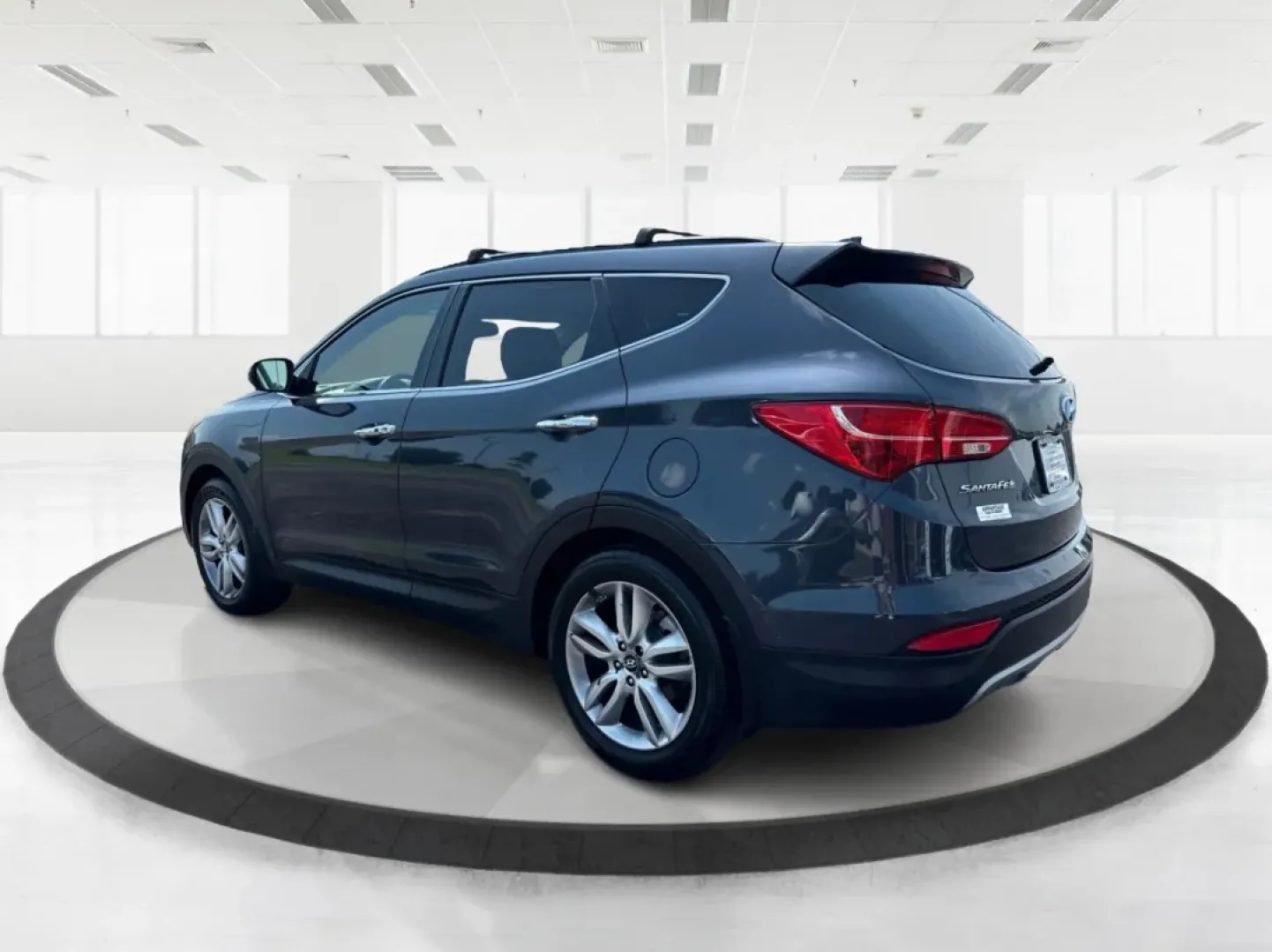 2013 Hyundai Santa Fe Sport 2.0T (5XYZU3LA1DG) with an Theta II 2L I-4 gasoline direct injection engine, located at 1230 East Main St, Xenia, OH, 45385, (937) 908-9800, 39.688026, -83.910172 - **Discover Adventure with the 2013 Hyundai Santa Fe at Advantage Car and Credit!**<br /> <br /> Are you ready to embrace the open road? Whether you're planning a weekend getaway or commuting to work, the 2013 Hyundai Santa Fe Sport 2.0T is the perfect vehicle to elevate your lifestyle. Designed for - Photo#4