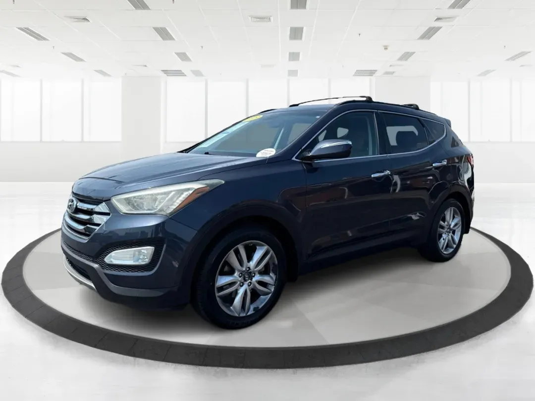 2013 Hyundai Santa Fe Sport 2.0T (5XYZU3LA1DG) with an Theta II 2L I-4 gasoline direct injection engine, located at 1230 East Main St, Xenia, OH, 45385, (937) 908-9800, 39.688026, -83.910172 - **Discover Adventure with the 2013 Hyundai Santa Fe at Advantage Car and Credit!**<br /> <br /> Are you ready to embrace the open road? Whether you're planning a weekend getaway or commuting to work, the 2013 Hyundai Santa Fe Sport 2.0T is the perfect vehicle to elevate your lifestyle. Designed for - Photo#8