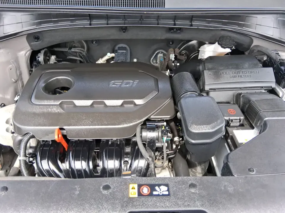 2017 Kia Sorento 2.4L L (5XYPG4A32HG) with an 2.4L I-4 gasoline direct injection engine, 6A transmission, located at 1099 N County Rd 25A, Troy, OH, 45373, (937) 908-9800, 40.057079, -84.212883 - **Unleash Your Adventurous Spirit with this 2017 Kia Sorento at Advantage Car and Credit in Xenia, OH!**<br /> <br /> Are you ready to elevate your family adventures or conquer your daily commute? Look no further than the 2017 Kia Sorento, a versatile SUV that perfectly aligns with your lifestyle ne - Photo#11