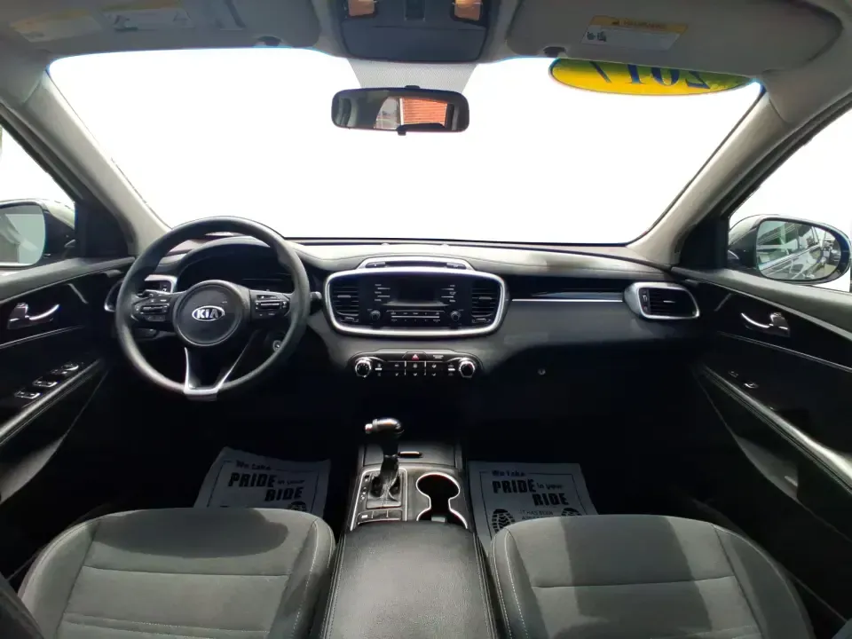 2017 Kia Sorento 2.4L L (5XYPG4A32HG) with an 2.4L I-4 gasoline direct injection engine, 6A transmission, located at 1099 N County Rd 25A, Troy, OH, 45373, (937) 908-9800, 40.057079, -84.212883 - **Unleash Your Adventurous Spirit with this 2017 Kia Sorento at Advantage Car and Credit in Xenia, OH!**<br /> <br /> Are you ready to elevate your family adventures or conquer your daily commute? Look no further than the 2017 Kia Sorento, a versatile SUV that perfectly aligns with your lifestyle ne - Photo#19