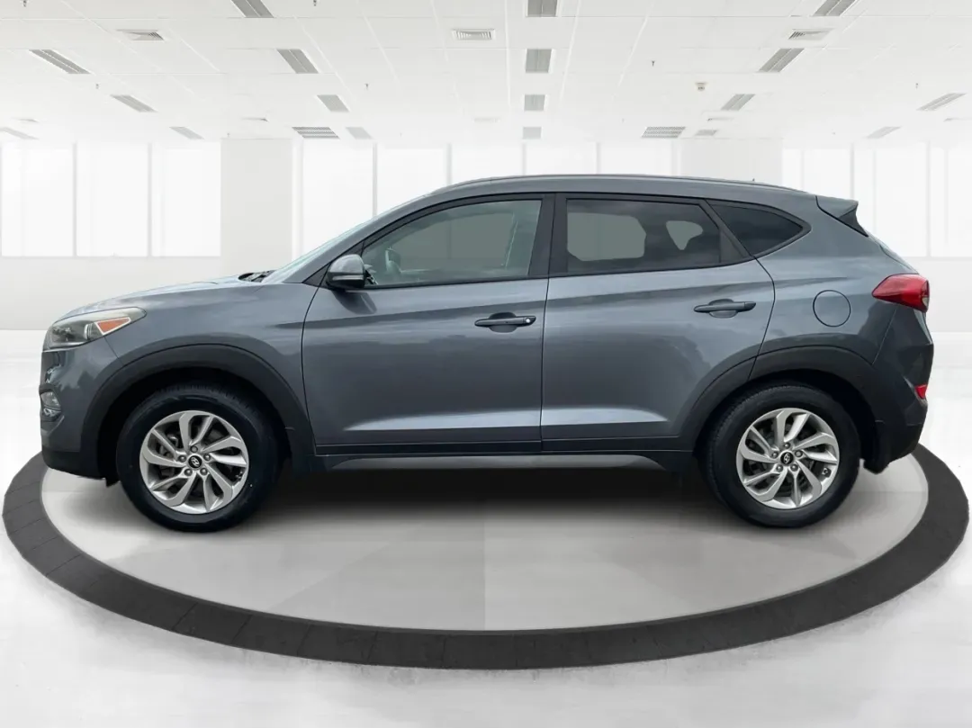 2016 Hyundai Tucson Eco (KM8J3CA24GU) with an 1.6L I-4 gasoline direct injection engine, located at 1099 N County Rd 25A, Troy, OH, 45373, (937) 908-9800, 40.057079, -84.212883 - **Adventure Awaits: 2016 Hyundai Tucson Eco Your Perfect Companion for Daily Drives and Weekend Getaways!**<br /> <br /> At Advantage Car and Credit, located at 1184 Kauffman Ave, Fairborn, OH 45324, we understand that life is an adventure, and having the right vehicle can make all the difference. - Photo#5
