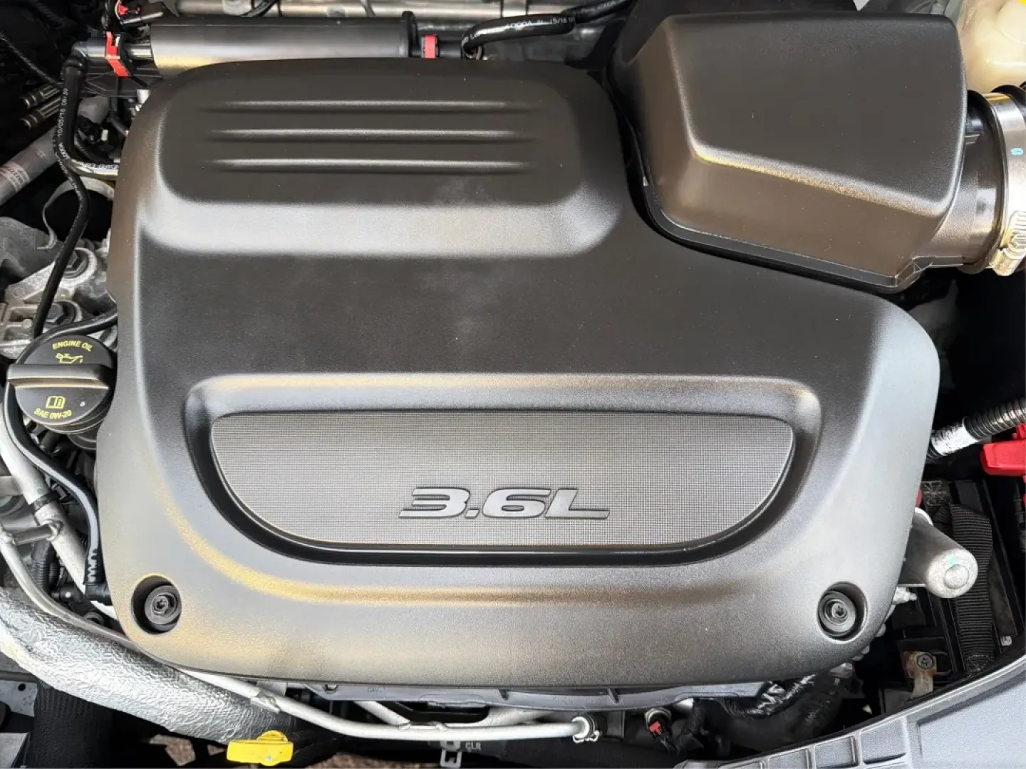 2019 Chrysler Pacifica Touring-L (2C4RC1BG5KR) with an 3.6L V6 DOHC 24V engine, 9-Speed Automatic transmission, located at 1099 N County Rd 25A, Troy, OH, 45373, (937) 908-9800, 40.057079, -84.212883 - **Experience Family Adventures with the 2019 Chrysler Pacifica Touring-L from Advantage Car and Credit!**<br /> <br /> Are you searching for the perfect vehicle to accommodate your family's growing needs? Look no further! The 2019 Chrysler Pacifica Touring-L is designed with families in mind, offeri - Photo#11