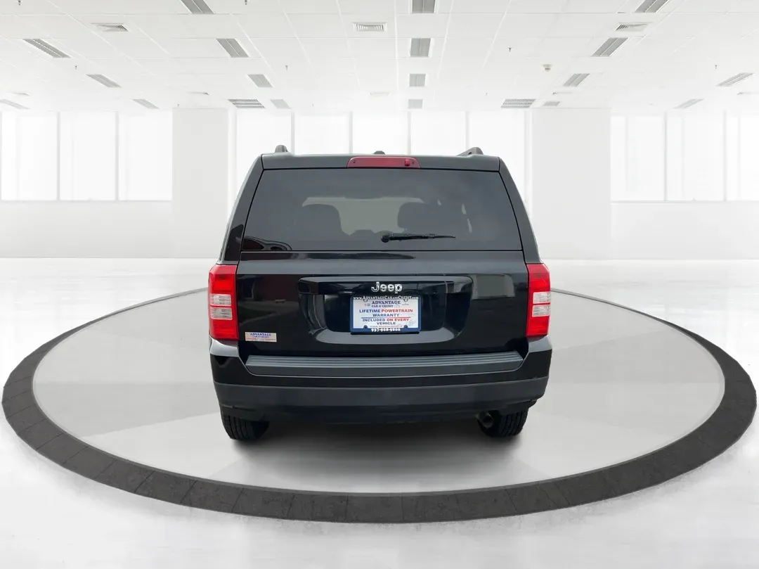 2017 Jeep Patriot Sport FWD (1C4NJPBAXHD) with an 2.4L I-4 DOHC engine, Automatic transmission, located at 1184 Kauffman Ave, Fairborn, OH, 45324, (937) 908-9800, 39.807072, -84.030914 - **Unlock Adventure with the 2017 Jeep Patriot Sport FWD at Advantage Car and Credit!**<br /> <br /> Are you ready to elevate your outdoor adventures or simply need a reliable vehicle for your daily commute? Look no further than the incredible 2017 Jeep Patriot Sport FWD, available now at Advantage C - Photo#3