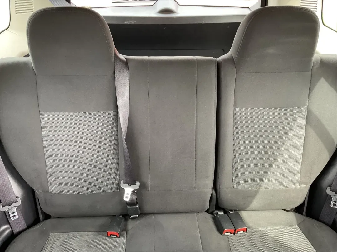 2017 Jeep Patriot Sport FWD (1C4NJPBAXHD) with an 2.4L I-4 DOHC engine, located at 8750 N County Rd 25A, Piqua, OH, 45356, (937) 908-9800, 40.164391, -84.232513 - 2017 Jeep Patriot Sport FWD - Photo#14