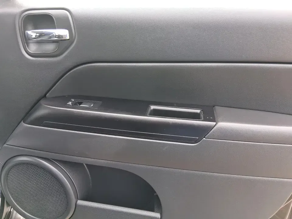 2017 Jeep Patriot Sport FWD (1C4NJPBAXHD) with an 2.4L I-4 DOHC engine, Automatic transmission, located at 401 Woodman Dr, Riverside, OH, 45431, (937) 908-9800, 39.760899, -84.123421 - **Unlock Adventure with the 2017 Jeep Patriot Sport FWD at Advantage Car and Credit!**<br /> <br /> Are you ready to elevate your outdoor adventures or simply need a reliable vehicle for your daily commute? Look no further than the incredible 2017 Jeep Patriot Sport FWD, available now at Advantage C - Photo#18