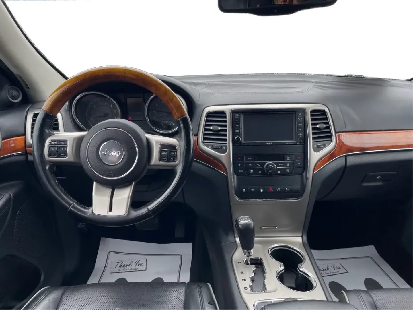 2011 Jeep Grand Cherokee Overland (1J4RR6GT7BC) with an Other engine, located at 1184 Kauffman Ave, Fairborn, OH, 45324, (937) 908-9800, 39.807072, -84.030914 - Discover Your Next Adventure with the 2011 Jeep Grand Cherokee Overland<br /> <br /> Unleash your adventurous spirit with the 2011 Jeep Grand Cherokee Overland, available now at Advantage Car and Credit in Fairborn, OH. This rugged yet refined SUV is perfect for those who thrive on weekend escapes, - Photo#21