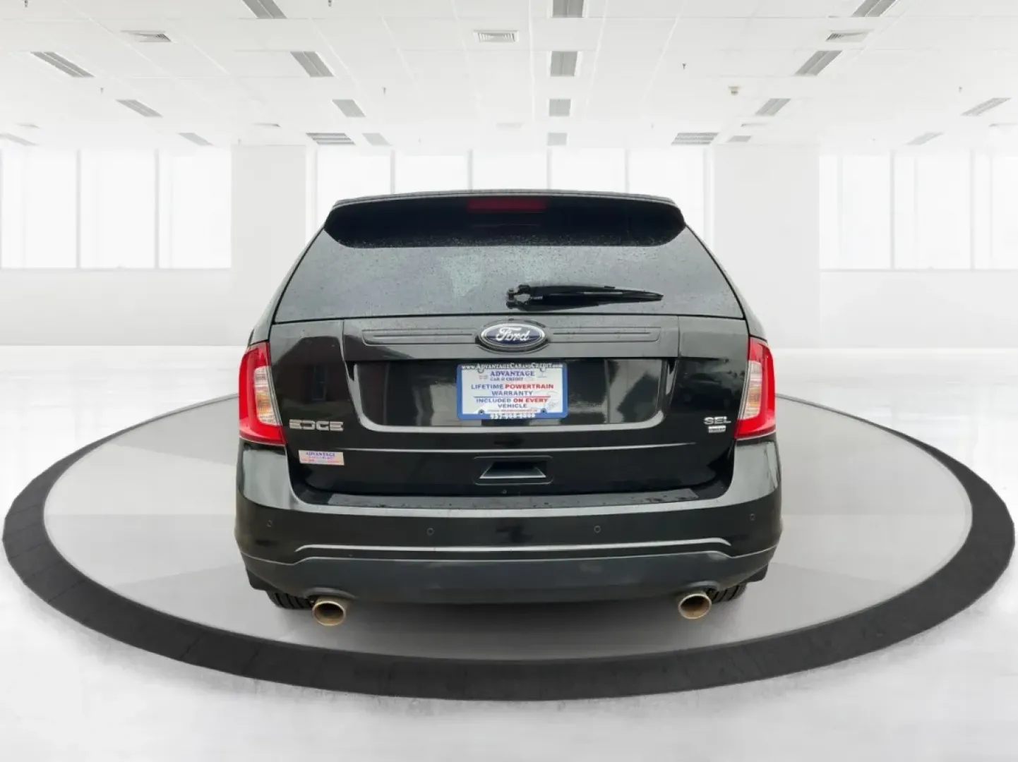 2013 Ford Edge SEL (2FMDK4JC1DB) with an 3.5L V-6 DOHC engine, located at 1184 Kauffman Ave, Fairborn, OH, 45324, (937) 908-9800, 39.807072, -84.030914 - **Elevate Your Weekend Adventures with the 2013 Ford Edge SEL at Advantage Car and Credit!**<br /> <br /> Are you ready to embrace a lifestyle of comfort and adventure? Whether you're shuttling the kids to their weekend soccer games or embarking on a scenic road trip through Ohio's beautiful landsca - Photo#3