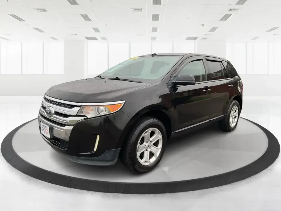 2013 Ford Edge SEL (2FMDK4JC1DB) with an 3.5L V-6 DOHC engine, 6-Speed Automatic transmission, located at 4508 South Dixie Dr, Moraine, OH, 45439, (937) 908-9800, 39.689976, -84.218452 - **Elevate Your Weekend Adventures with the 2013 Ford Edge SEL at Advantage Car and Credit!**<br /> <br /> Are you ready to embrace a lifestyle of comfort and adventure? Whether you're shuttling the kids to their weekend soccer games or embarking on a scenic road trip through Ohio's beautiful landsca - Photo#8