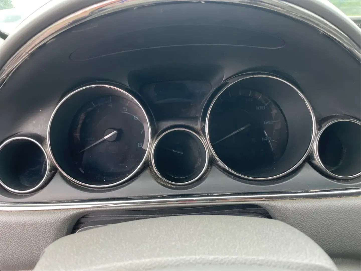 2015 Buick Enclave Convenience FWD (5GAKRAKD6FJ) with an 3.6L V6 DOHC 24V engine, 6-Speed Automatic Overdrive transmission, located at 8750 N County Rd 25A, Piqua, OH, 45356, (937) 908-9800, 40.164391, -84.232513 - Experience the perfect blend of luxury and practicality with the 2015 Buick Enclave Convenience FWD, now available at Advantage Car and Credit in Fairborn, OH. This SUV is tailored for families on the go, weekend adventurers, or anyone in need of a reliable vehicle for long commutes. With its spacio - Photo#15