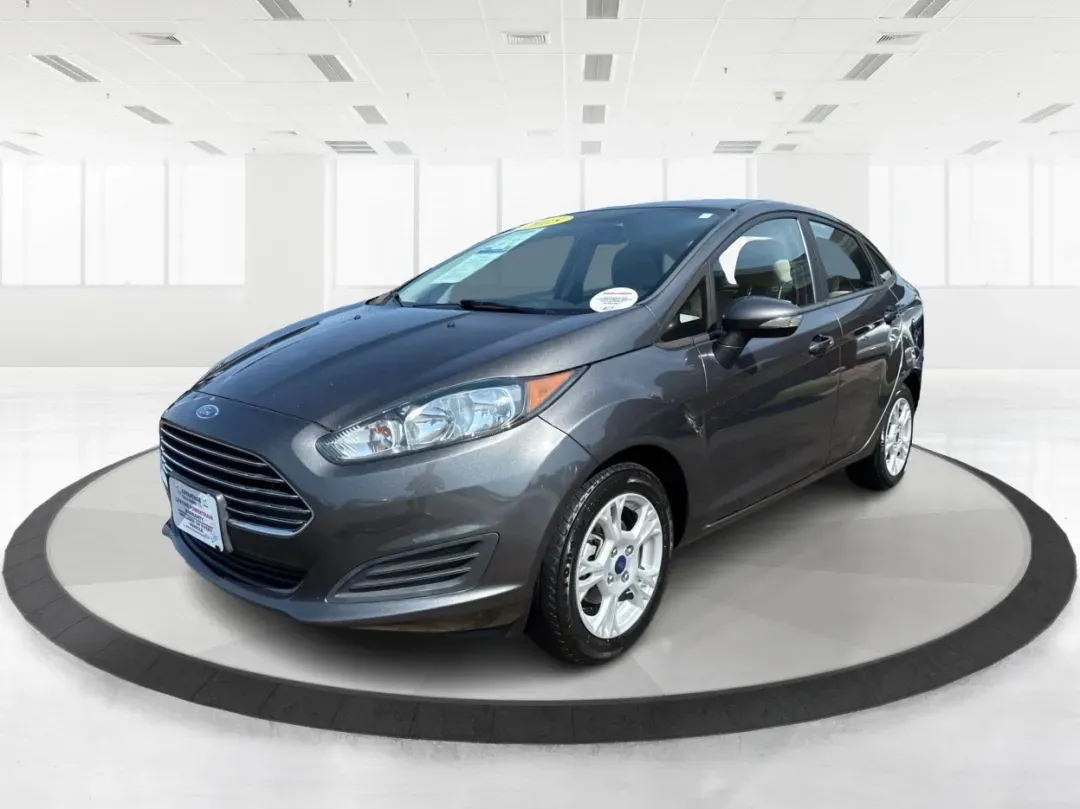 2015 Ford Fiesta SE (3FADP4BJ4FM) with an EcoBoost 1L I-3 gasoline direct injection engine, located at 8750 N County Rd 25A, Piqua, OH, 45356, (937) 908-9800, 40.164391, -84.232513 - **Discover Adventure and Style with the 2015 Ford Fiesta SE at Advantage Car and Credit in Fairborn, OH!**<br /> <br /> Are you ready to elevate your daily commute or weekend adventures? The 2015 Ford Fiesta SE is the ideal sedan for budget-conscious buyers seeking a reliable and stylish companion. - Photo#8