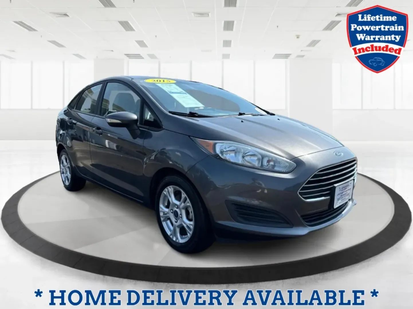 2015 Ford Fiesta SE (3FADP4BJ4FM) with an EcoBoost 1L I-3 gasoline direct injection engine, located at 1230 East Main St, Xenia, OH, 45385, (937) 908-9800, 39.688026, -83.910172 - **Discover Adventure and Style with the 2015 Ford Fiesta SE at Advantage Car and Credit in Fairborn, OH!**<br /> <br /> Are you ready to elevate your daily commute or weekend adventures? The 2015 Ford Fiesta SE is the ideal sedan for budget-conscious buyers seeking a reliable and stylish companion. - Photo#0