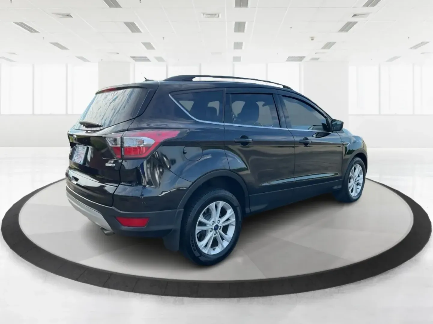 2017 Ford Escape SE (1FMCU9G9XHU) with an Other engine, located at 401 Woodman Dr, Riverside, OH, 45431, (937) 908-9800, 39.760899, -84.123421 - Are you ready to elevate your daily commute or embark on weekend adventures with family and friends? Introducing the 2017 Ford Escape SE, a versatile SUV that combines style, comfort, and functionality for those who demand more from their vehicle. Perfect for budget-conscious buyers or anyone seekin - Photo#2