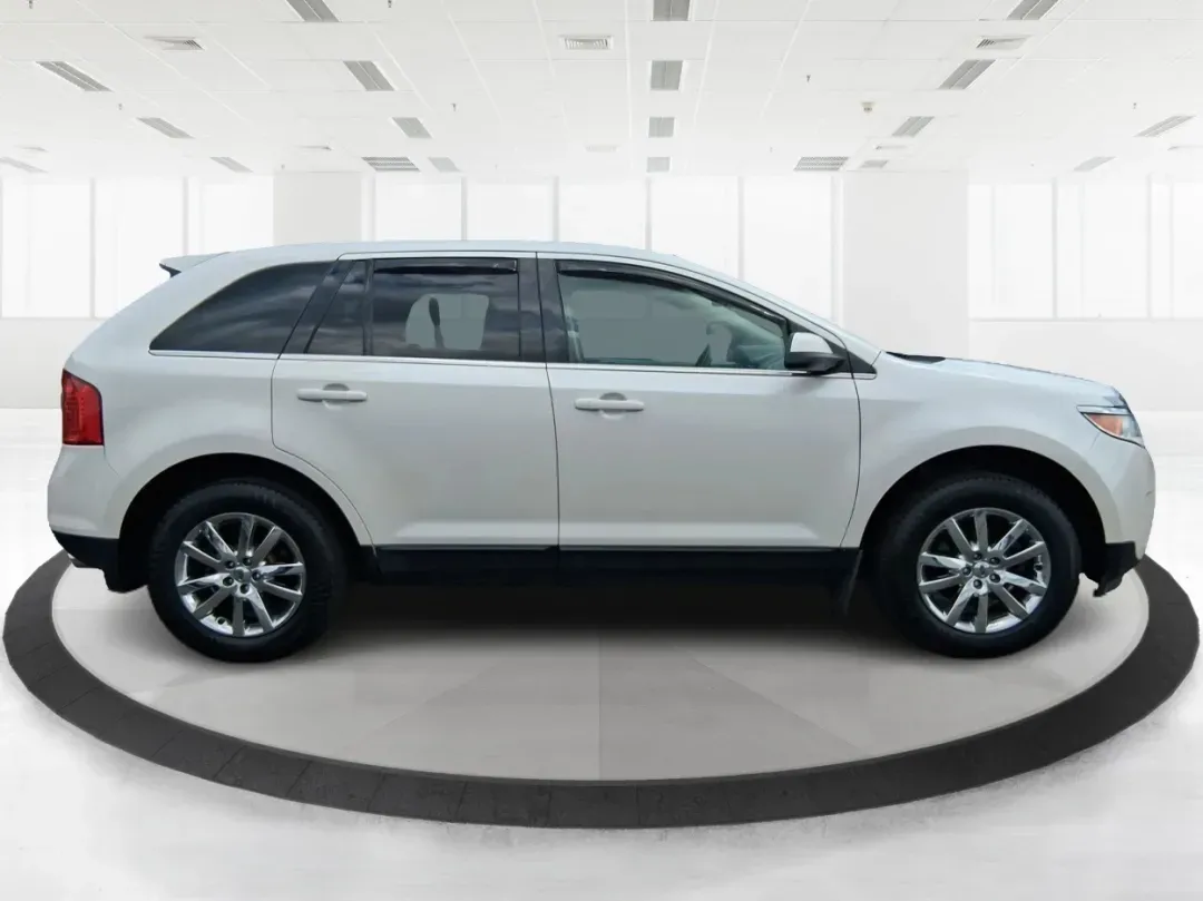 2014 Ford Edge Limited (2FMDK4KC9EB) with an 3.5L V-6 DOHC engine, located at 1184 Kauffman Ave, Fairborn, OH, 45324, (937) 908-9800, 39.807072, -84.030914 - **Elevate Your Family Adventures with the 2014 Ford Edge Limited!**<br /> <br /> Are you ready to transform your daily commutes and weekend adventures? The 2014 Ford Edge Limited is the perfect SUV for families and those who love hitting the open road. With its spacious design, robust performance, a - Photo#1