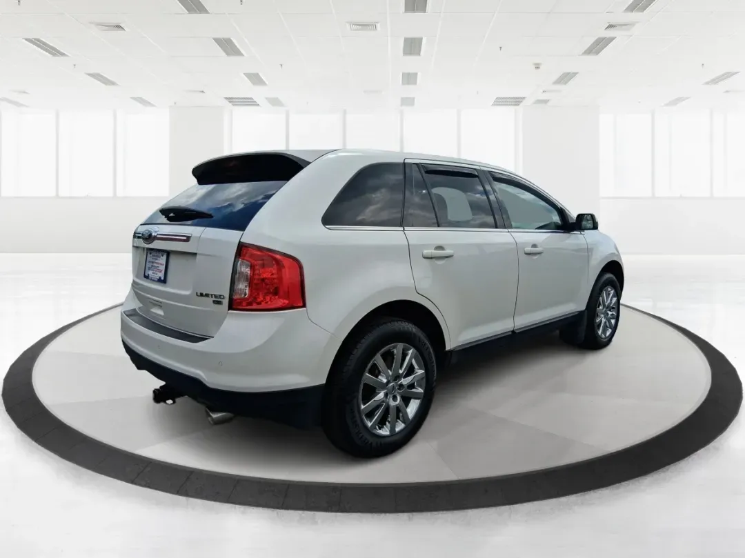 2014 Ford Edge Limited (2FMDK4KC9EB) with an 3.5L V-6 DOHC engine, located at 4508 South Dixie Dr, Moraine, OH, 45439, (937) 908-9800, 39.689976, -84.218452 - **Elevate Your Family Adventures with the 2014 Ford Edge Limited!**<br /> <br /> Are you ready to transform your daily commutes and weekend adventures? The 2014 Ford Edge Limited is the perfect SUV for families and those who love hitting the open road. With its spacious design, robust performance, a - Photo#2