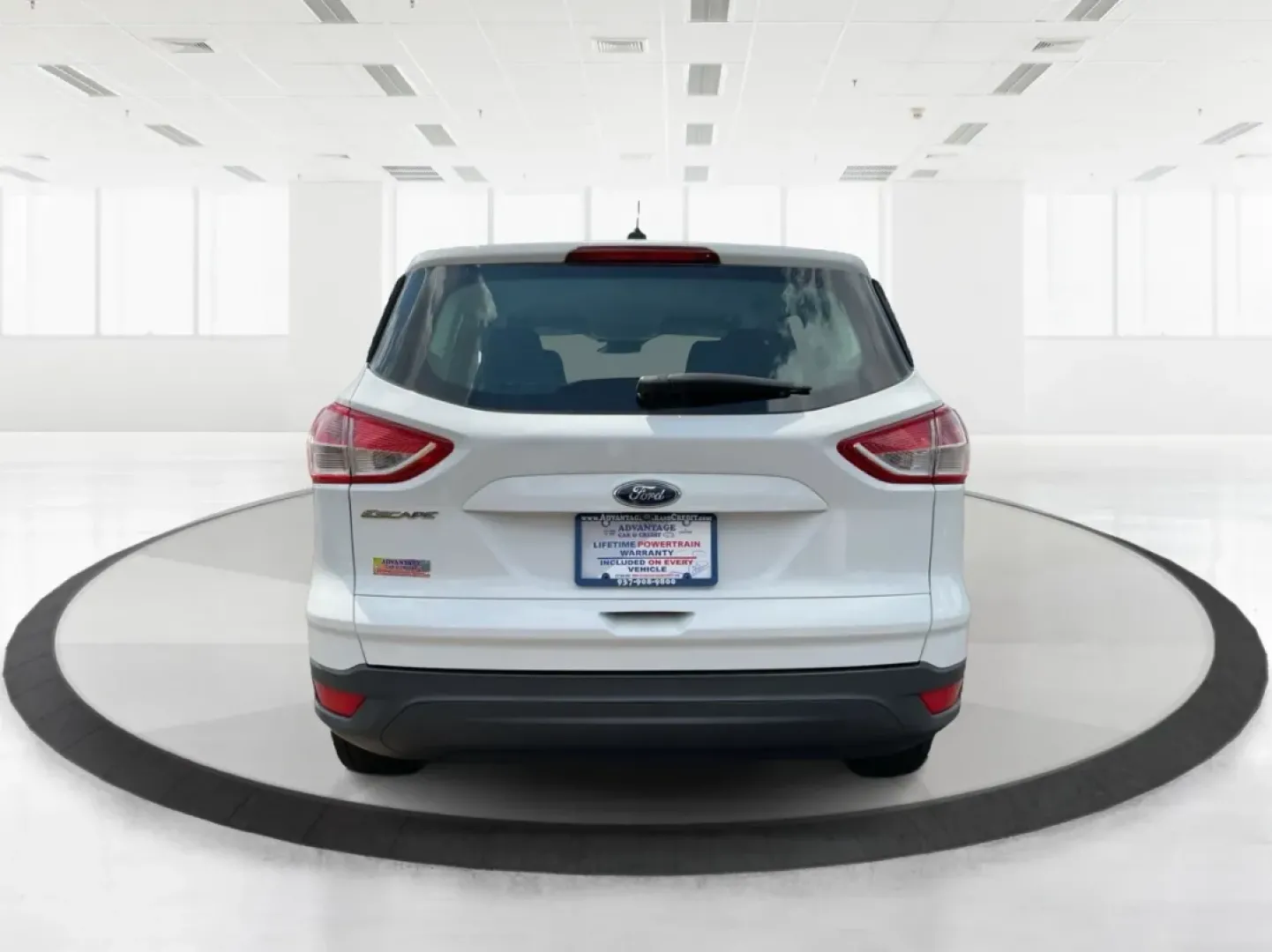 2015 Ford Escape S (1FMCU0F71FU) with an Duratec 2.5L I-4 DOHC engine, located at 1951 S Dayton Lakeview Rd., New Carlisle, OH, 45344, (937) 908-9800, 39.890999, -84.050255 - **Adventure Awaits with the 2015 Ford Escape! Perfect for Family Outings and Daily Commutes!**<br /> <br /> Are you looking for a versatile vehicle that seamlessly fits into your active lifestyle? The 2015 Ford Escape is the ideal SUV for growing families, weekend adventurers, or anyone who needs a - Photo#3