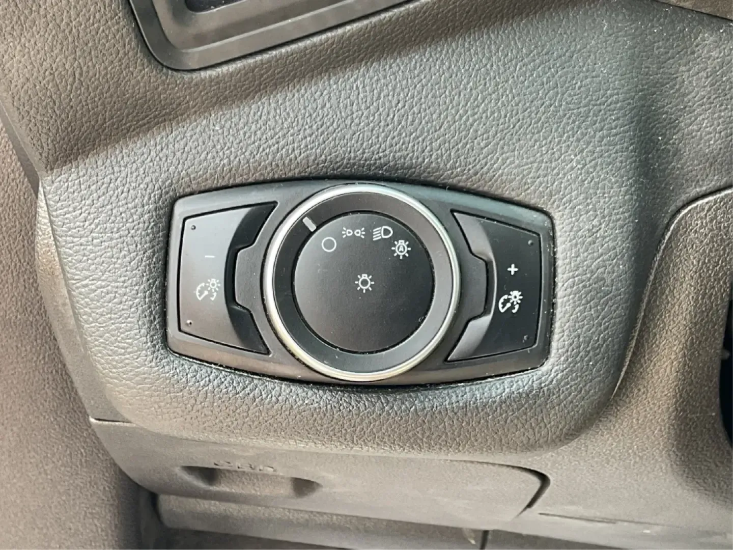 2015 Ford Escape S (1FMCU0F71FU) with an Duratec 2.5L I-4 DOHC engine, located at 880 E. National Road, Vandalia, OH, 45377, (937) 908-9800, 39.891918, -84.183594 - **Adventure Awaits with the 2015 Ford Escape! Perfect for Family Outings and Daily Commutes!**<br /> <br /> Are you looking for a versatile vehicle that seamlessly fits into your active lifestyle? The 2015 Ford Escape is the ideal SUV for growing families, weekend adventurers, or anyone who needs a - Photo#17