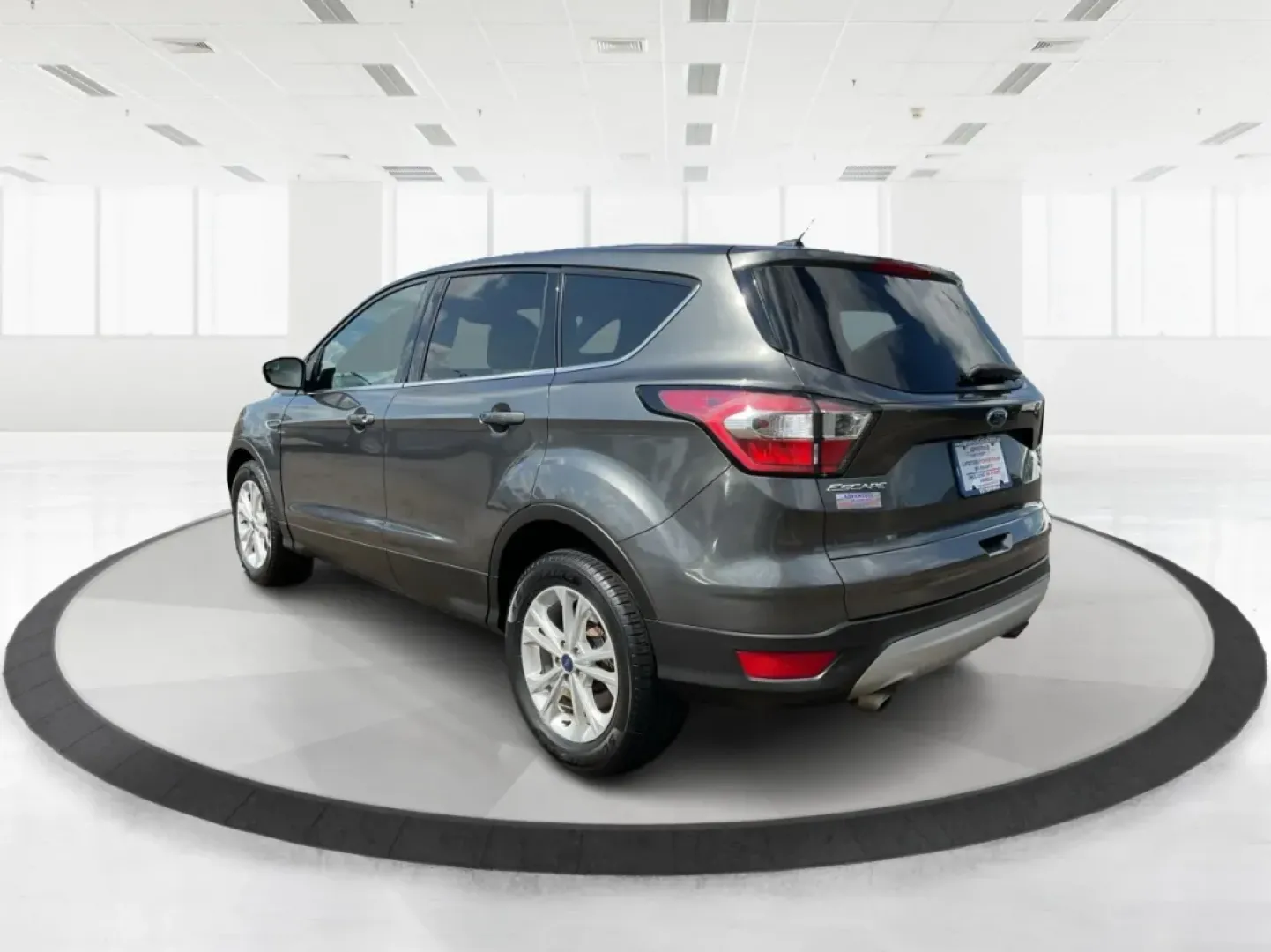2017 Ford Escape SE (1FMCU0GD7HU) with an Other engine, located at 1099 N County Rd 25A, Troy, OH, 45373, (937) 908-9800, 40.057079, -84.212883 - **Experience Life on the Move with the 2017 Ford Escape SE at Advantage Car and Credit - Troy!**<br /> <br /> Are you ready to elevate your lifestyle with a versatile SUV that's perfect for family outings and weekend adventures? Look no further than the 2017 Ford Escape SE, available at Advantage Ca - Photo#4