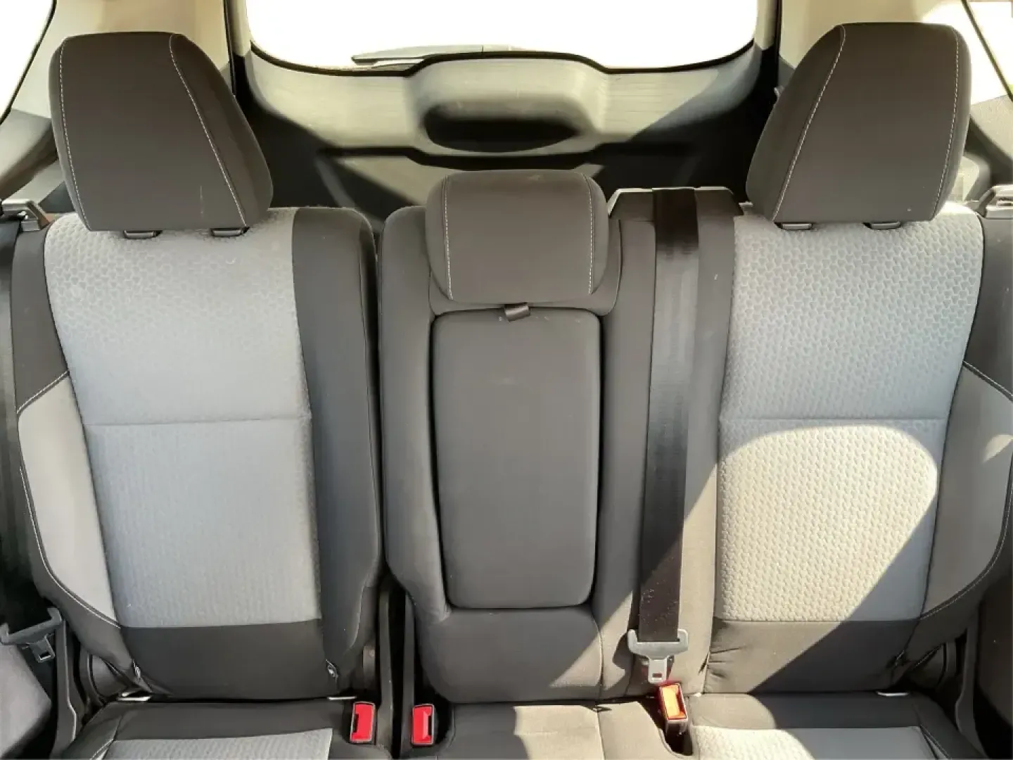 2017 Ford Escape SE (1FMCU0GD7HU) with an 1.5L L4 DOHC 16V engine, 6A transmission, located at 1184 Kauffman Ave, Fairborn, OH, 45324, (937) 908-9800, 39.807072, -84.030914 - **Experience Life on the Move with the 2017 Ford Escape SE at Advantage Car and Credit - Troy!**<br /> <br /> Are you ready to elevate your lifestyle with a versatile SUV that's perfect for family outings and weekend adventures? Look no further than the 2017 Ford Escape SE, available at Advantage Ca - Photo#14