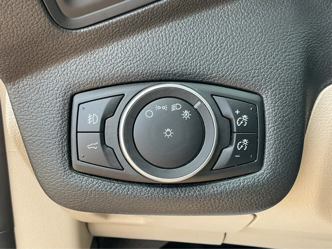 2017 Ford Escape SE (1FMCU9GD7HU) with an Other engine, located at 1099 N County Rd 25A, Troy, OH, 45373, (937) 908-9800, 40.057079, -84.212883 - 2017 Ford Escape SE - Photo#17