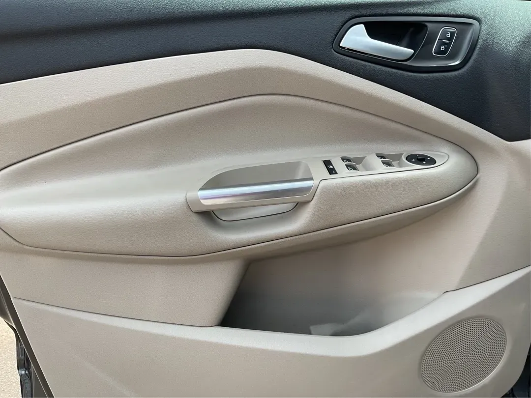 2017 Ford Escape SE (1FMCU9GD7HU) with an Other engine, located at 1099 N County Rd 25A, Troy, OH, 45373, (937) 908-9800, 40.057079, -84.212883 - 2017 Ford Escape SE - Photo#19