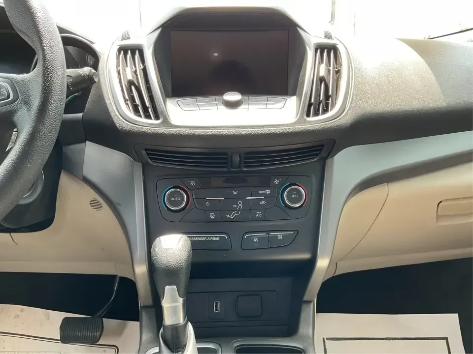 2017 Ford Escape SE (1FMCU9GD7HU) with an 1.5L L4 DOHC 16V engine, 6A transmission, located at 4508 South Dixie Dr, Moraine, OH, 45439, (937) 908-9800, 39.689976, -84.218452 - **Adventure Awaits With This 2017 Ford Escape SE! Perfect for Your Next Journey!**<br /> <br /> Are you ready to elevate your weekend getaways or daily commutes? The 2017 Ford Escape SE is the ideal SUV for those who crave versatility without sacrificing style. With a spacious interior, advanced saf - Photo#13