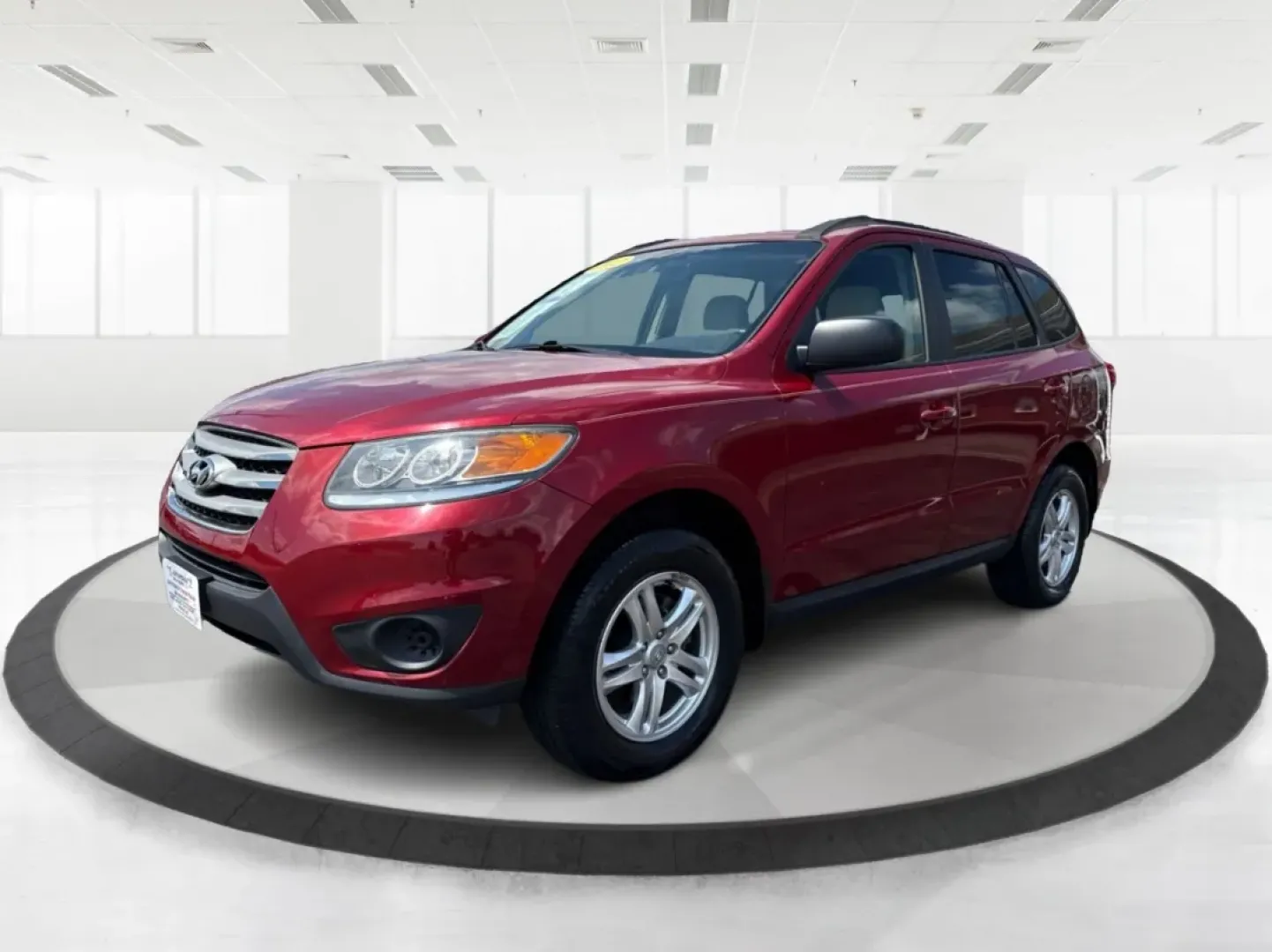 2012 Hyundai Santa Fe GLS (5XYZGDAB0CG) with an 2.4L I-4 DOHC engine, located at 4508 South Dixie Dr, Moraine, OH, 45439, (937) 908-9800, 39.689976, -84.218452 - Embark on your next adventure with the perfect blend of style, comfort, and reliability - the 2012 Hyundai Santa Fe GLS. This versatile SUV is ideal for families, commuters, and weekend warriors alike. Whether you're navigating the bustling streets of Moraine, OH, or exploring nearby attractions lik - Photo#8