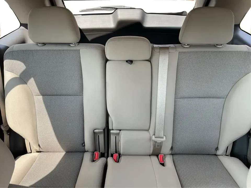 2013 Ford Edge SEL (2FMDK3JC0DB) with an 3.5L V6 DOHC 24V engine, 6-Speed Automatic transmission, located at 1951 S Dayton Lakeview Rd., New Carlisle, OH, 45344, (937) 908-9800, 39.890999, -84.050255 - **Explore New Horizons with the 2013 Ford Edge SEL Your Adventure Awaits!**<br /> <br /> Are you ready to elevate your daily commute or embark on weekend adventures with friends and family? The 2013 Ford Edge SEL is the versatile SUV that perfectly balances style, comfort, and capability, making it - Photo#14