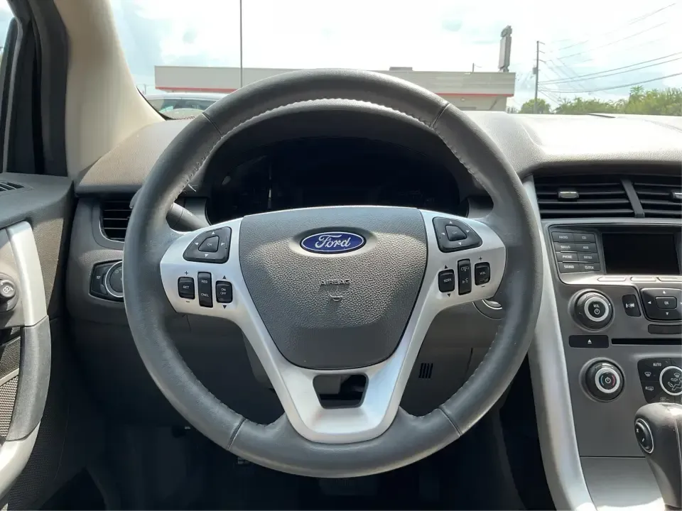 2013 Ford Edge SEL (2FMDK3JC0DB) with an 3.5L V6 DOHC 24V engine, 6-Speed Automatic transmission, located at 880 E. National Road, Vandalia, OH, 45377, (937) 908-9800, 39.891918, -84.183594 - **Explore New Horizons with the 2013 Ford Edge SEL Your Adventure Awaits!**<br /> <br /> Are you ready to elevate your daily commute or embark on weekend adventures with friends and family? The 2013 Ford Edge SEL is the versatile SUV that perfectly balances style, comfort, and capability, making it - Photo#16