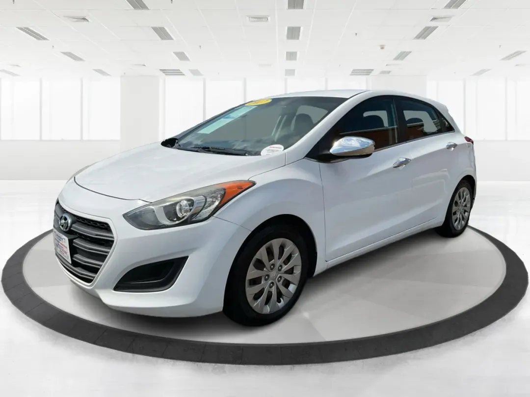 2017 Hyundai Elantra GT Base (KMHD35LH2HU) with an Other engine, located at 1184 Kauffman Ave, Fairborn, OH, 45324, (937) 908-9800, 39.807072, -84.030914 - **Discover the Perfect Commuter or Family Vehicle at Advantage Car and Credit - Piqua**<br /> <br /> Are you searching for a reliable vehicle that caters to your daily commute or weekend family adventures? Look no further than this 2017 Hyundai Elantra GT, now available for purchase at Advantage Car - Photo#8