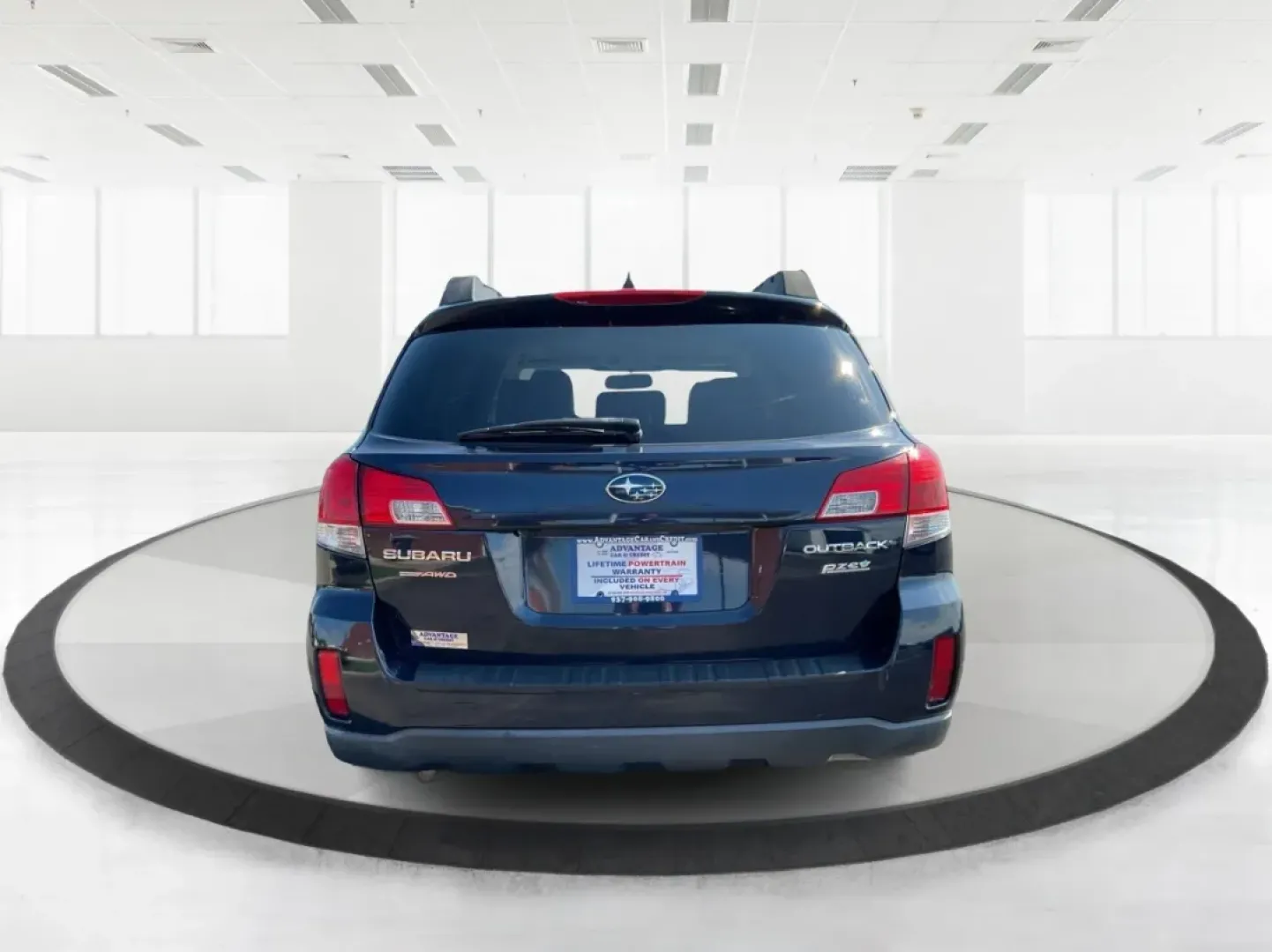 2013 Subaru Outback 2.5i Limited (4S4BRBKC0D3) with an 2.5L H-4 DOHC engine, located at 4508 South Dixie Dr, Moraine, OH, 45439, (937) 908-9800, 39.689976, -84.218452 - **Adventure Awaits with This 2013 Subaru Outback! Perfect for Weekend Getaways and Daily Commutes**<br /> <br /> Looking for a versatile vehicle that can handle everything from family road trips to daily commutes? Look no further than this 2013 Subaru Outback 2.5i Limited, now available at Advantage - Photo#3