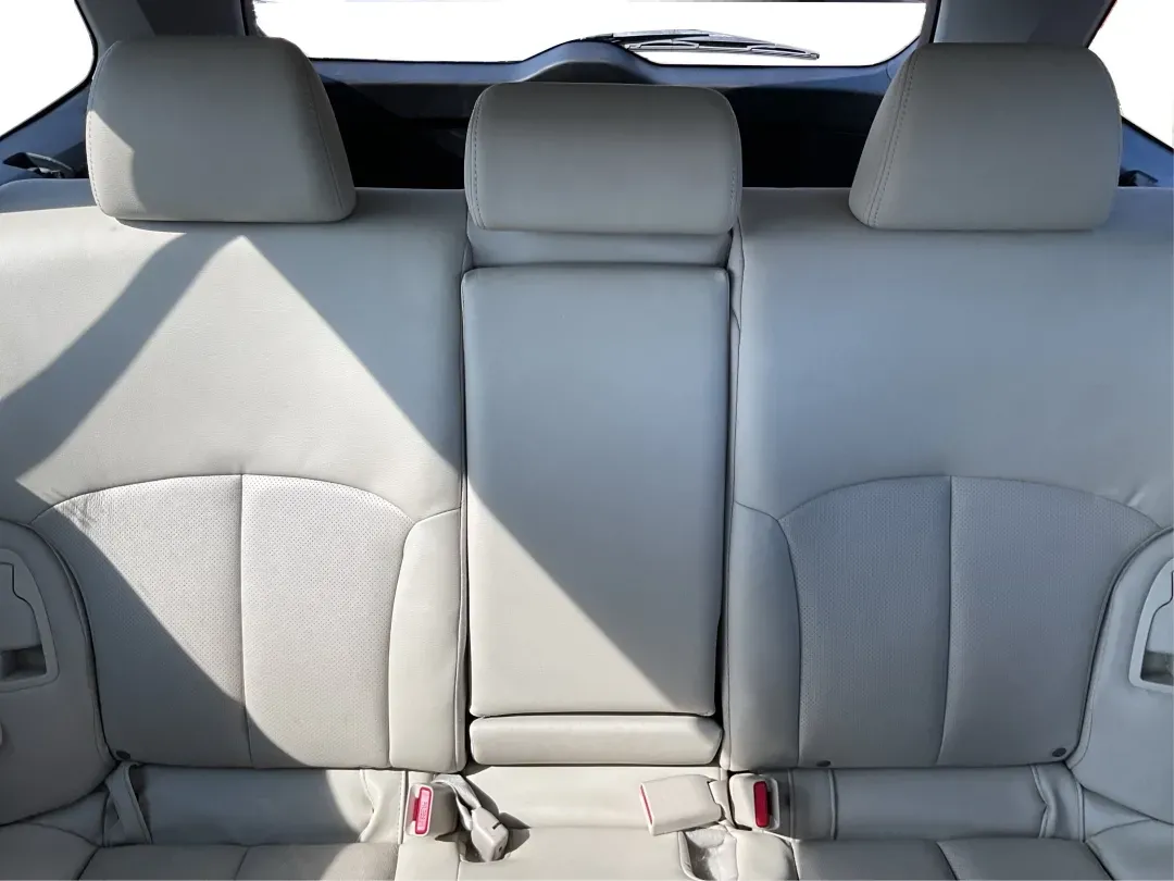 2013 Subaru Outback 2.5i Limited (4S4BRBKC0D3) with an 2.5L H-4 DOHC engine, Continuously Variable Transmission (CVT) transmission, located at 8750 N County Rd 25A, Piqua, OH, 45356, (937) 908-9800, 40.164391, -84.232513 - **Adventure Awaits with This 2013 Subaru Outback! Perfect for Weekend Getaways and Daily Commutes**<br /> <br /> Looking for a versatile vehicle that can handle everything from family road trips to daily commutes? Look no further than this 2013 Subaru Outback 2.5i Limited, now available at Advantage - Photo#13