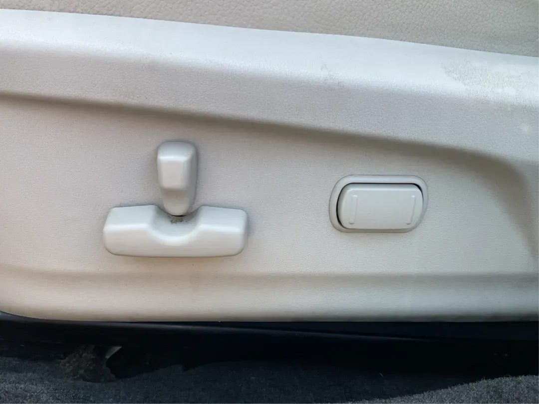 2013 Subaru Outback 2.5i Limited (4S4BRBKC0D3) with an 2.5L H-4 DOHC engine, Continuously Variable Transmission (CVT) transmission, located at 8750 N County Rd 25A, Piqua, OH, 45356, (937) 908-9800, 40.164391, -84.232513 - **Adventure Awaits with This 2013 Subaru Outback! Perfect for Weekend Getaways and Daily Commutes**<br /> <br /> Looking for a versatile vehicle that can handle everything from family road trips to daily commutes? Look no further than this 2013 Subaru Outback 2.5i Limited, now available at Advantage - Photo#16