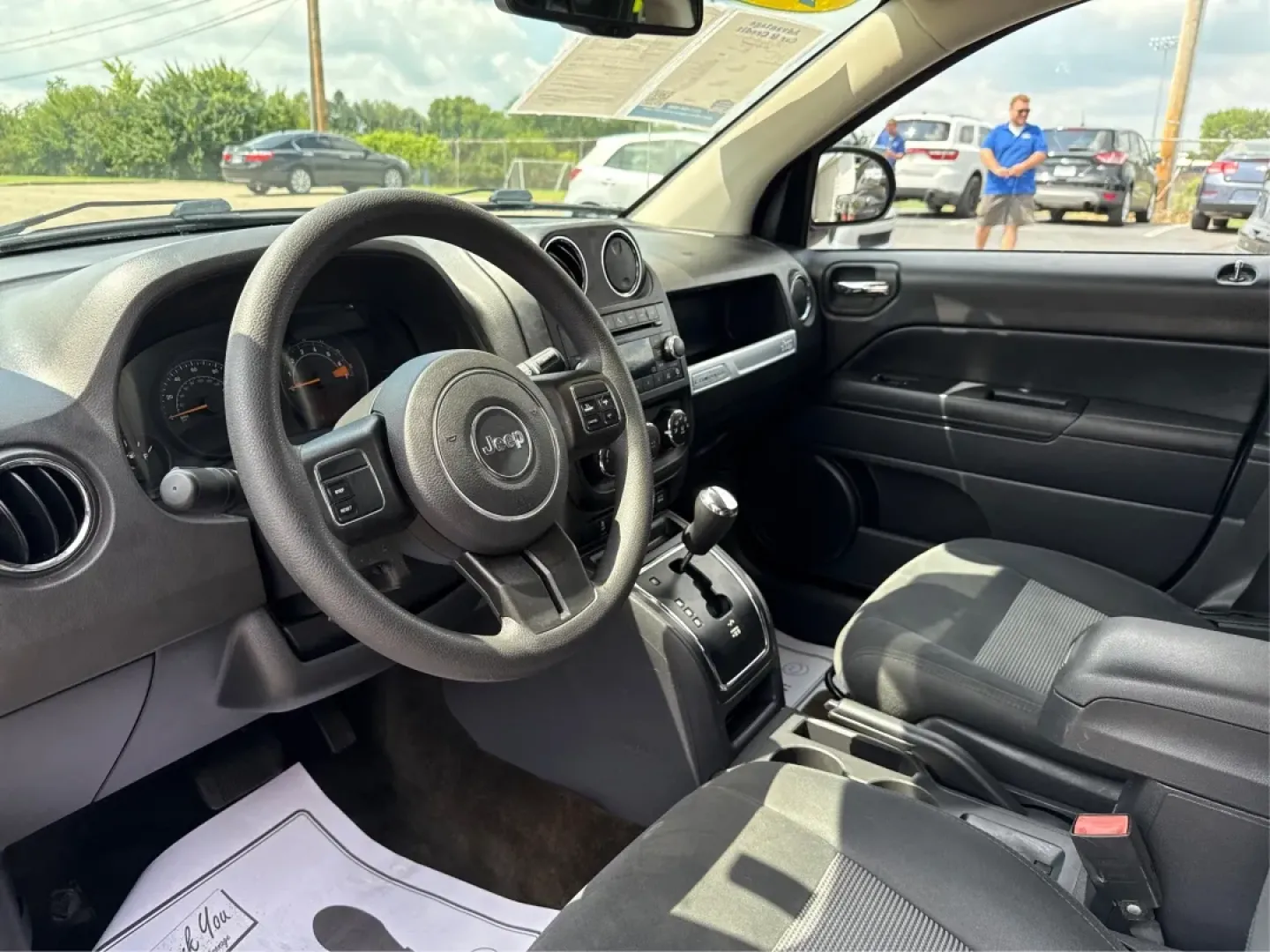 2016 Jeep Compass Sport (1C4NJDBB5GD) with an 2.4L I-4 DOHC engine, located at 1230 East Main St, Xenia, OH, 45385, (937) 908-9800, 39.688026, -83.910172 - **Adventure Awaits with this 2016 Jeep Compass Sport Perfect for Weekend Getaways!**<br /> <br /> Are you looking for a vehicle that combines style, functionality, and reliability for your next adventure? Look no further than this 2016 Jeep Compass Sport, available now at Advantage Car and Credit i - Photo#9