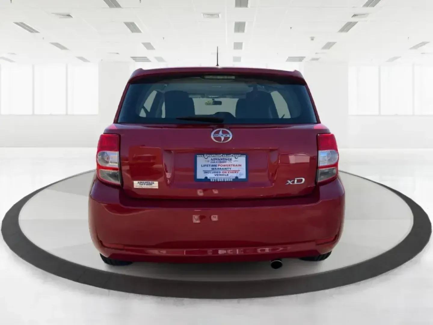 2014 Scion xD Base (JTKKUPB40E1) with an 1.8L L4 DOHC16V engine, 4-Speed Automatic transmission, located at 1230 East Main St, Xenia, OH, 45385, (937) 908-9800, 39.688026, -83.910172 - ### Discover Your Next Adventure with the 2014 Scion xD at Advantage Car and Credit!<br /> <br /> Are you ready to enhance your lifestyle with a vehicle that perfectly combines practicality and style? Whether you're commuting to work, running errands around Riverside, or planning a weekend getaway, - Photo#3