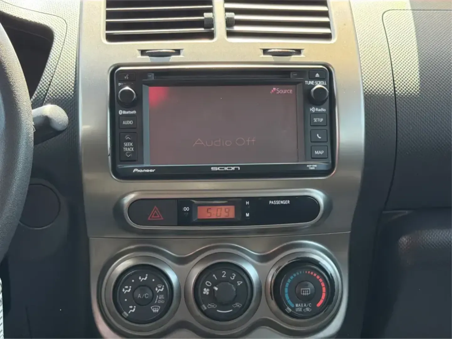 2014 Scion xD Base (JTKKUPB40E1) with an 1.8L L4 DOHC16V engine, 4-Speed Automatic transmission, located at 1230 East Main St, Xenia, OH, 45385, (937) 908-9800, 39.688026, -83.910172 - ### Discover Your Next Adventure with the 2014 Scion xD at Advantage Car and Credit!<br /> <br /> Are you ready to enhance your lifestyle with a vehicle that perfectly combines practicality and style? Whether you're commuting to work, running errands around Riverside, or planning a weekend getaway, - Photo#13