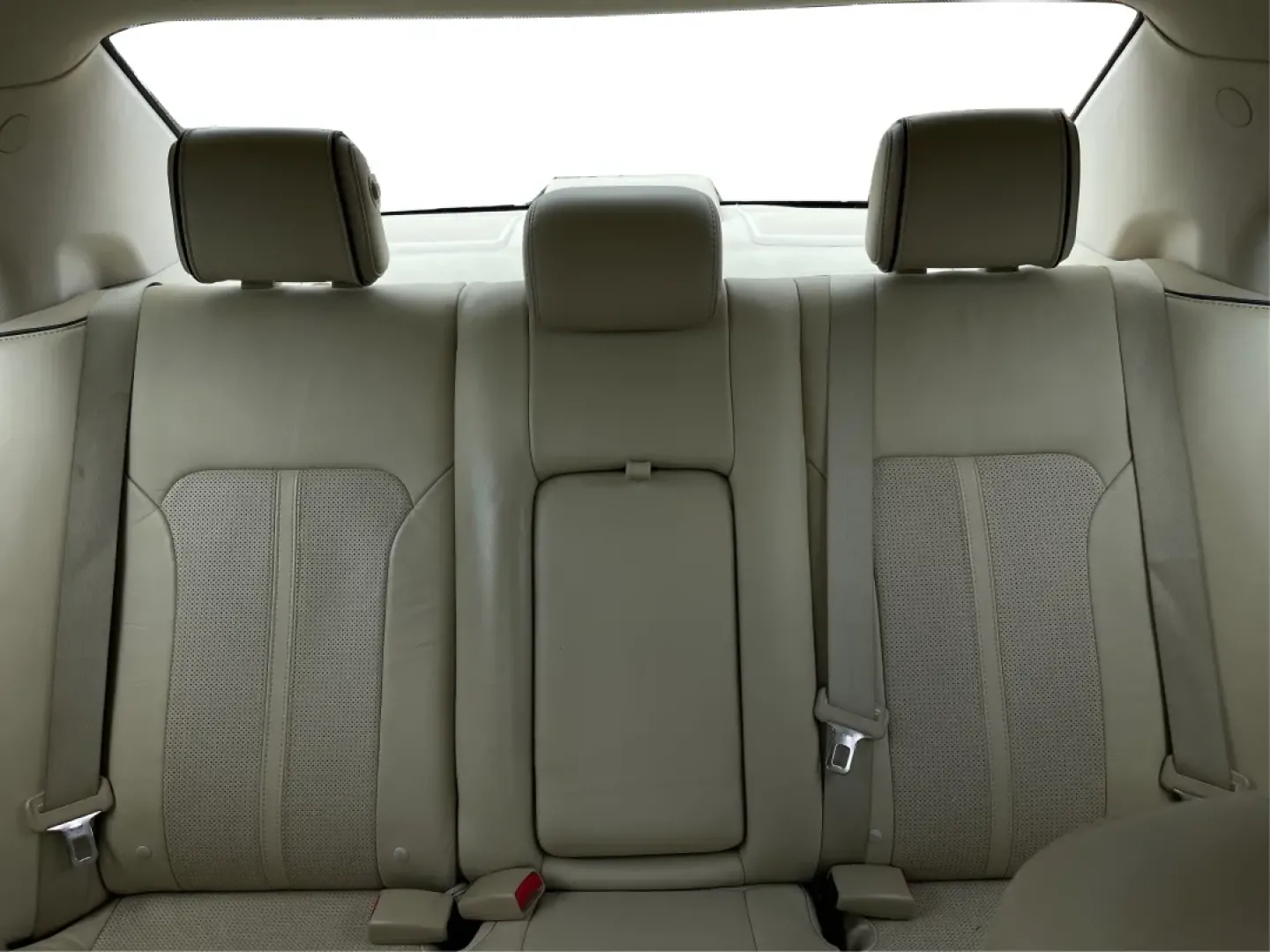 2012 Lincoln MKZ Base (3LNHL2JC1CR) with an Other engine, located at 1230 East Main St, Xenia, OH, 45385, (937) 908-9800, 39.688026, -83.910172 - **Discover Luxury and Comfort with the 2012 Lincoln MKZ at Advantage Car and Credit!**<br /> <br /> Imagine gliding through the streets of Fairborn, OH in a stylish and comfortable sedan that's perfect for your daily commute or weekend adventures. The 2012 Lincoln MKZ is more than just a car; it's a - Photo#14