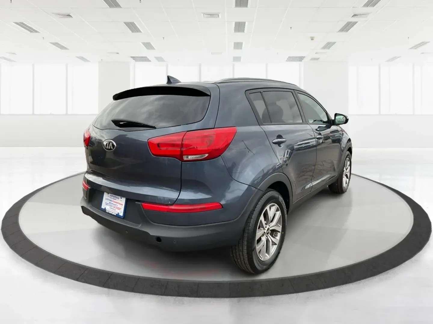 2014 Kia Sportage LX (KNDPBCAC3E7) with an 2.4L I-4 gasoline direct injection engine, located at 1184 Kauffman Ave, Fairborn, OH, 45324, (937) 908-9800, 39.807072, -84.030914 - **Adventure Awaits: Explore the 2014 Kia Sportage LX at Advantage Car and Credit!**<br /> <br /> Are you ready to embrace the open road and create unforgettable memories? The 2014 Kia Sportage LX is your ticket to adventure, perfect for weekend getaways, family trips, or daily commuting around Fairb - Photo#2