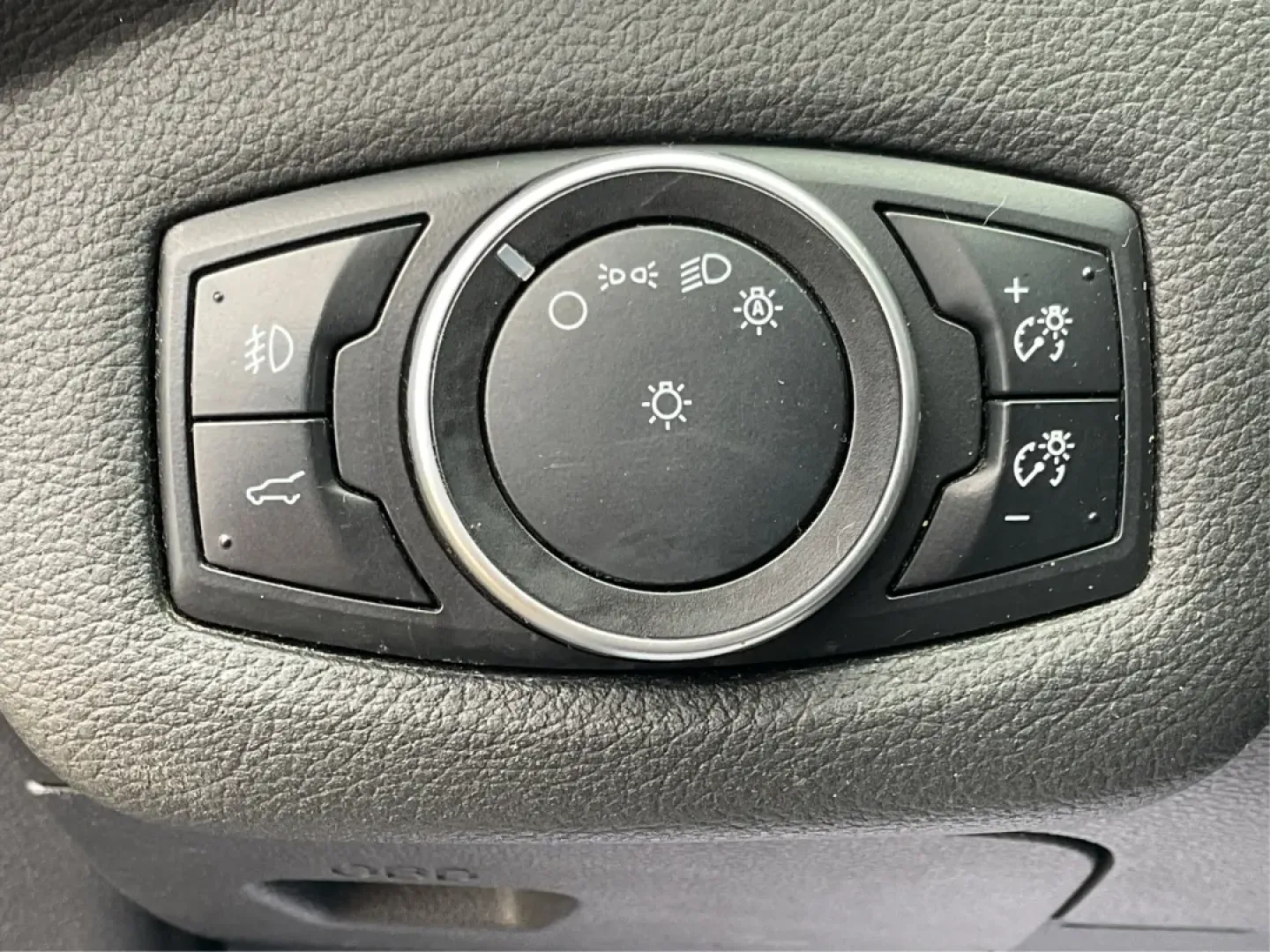 2017 Ford Escape SE (1FMCU9GD3HU) with an Other engine, located at 1099 N County Rd 25A, Troy, OH, 45373, (937) 908-9800, 40.057079, -84.212883 - Are you searching for a reliable and stylish SUV that fits seamlessly into your busy lifestyle? Look no further than this stunning 2017 Ford Escape SE, available now at Advantage Car and Credit in Fairborn, OH. With its robust features and comfortable design, this vehicle is perfect for growing fami - Photo#17