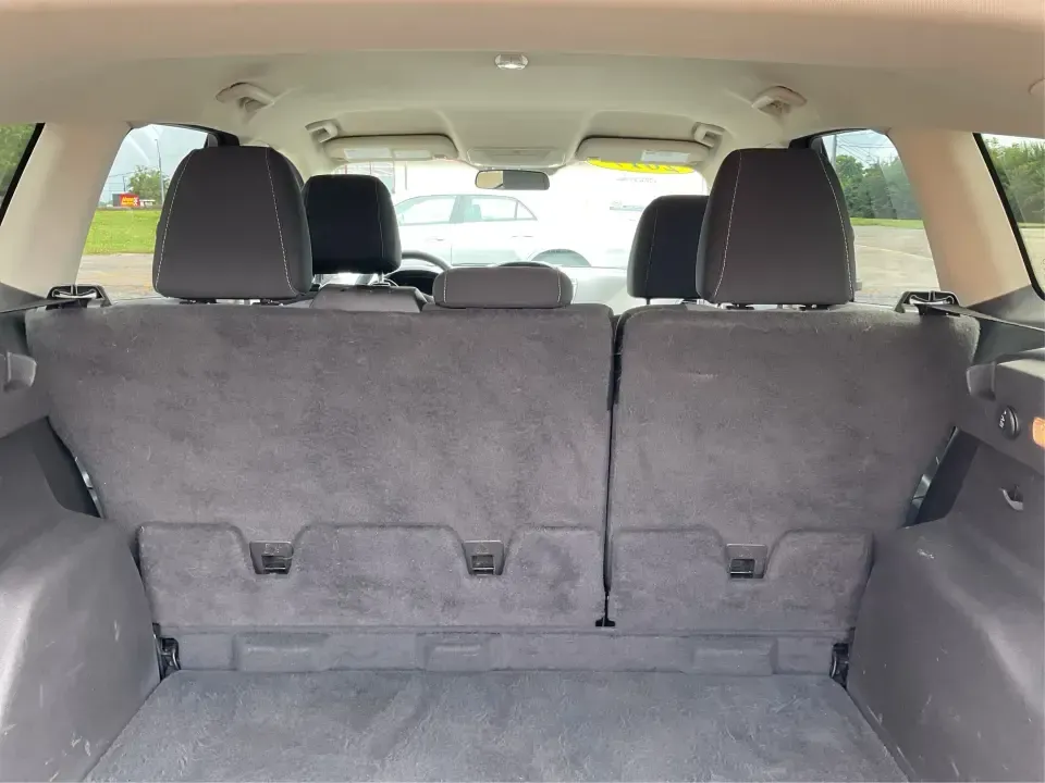 2017 Ford Escape (1FMCU9GD3HU) with an Other engine, located at 8750 N County Rd 25A, Piqua, OH, 45356, (937) 908-9800, 40.164391, -84.232513 - Are you searching for a reliable and stylish SUV that fits seamlessly into your busy lifestyle? Look no further than this stunning 2017 Ford Escape SE, available now at Advantage Car and Credit in Fairborn, OH. With its robust features and comfortable design, this vehicle is perfect for growing fami - Photo#12