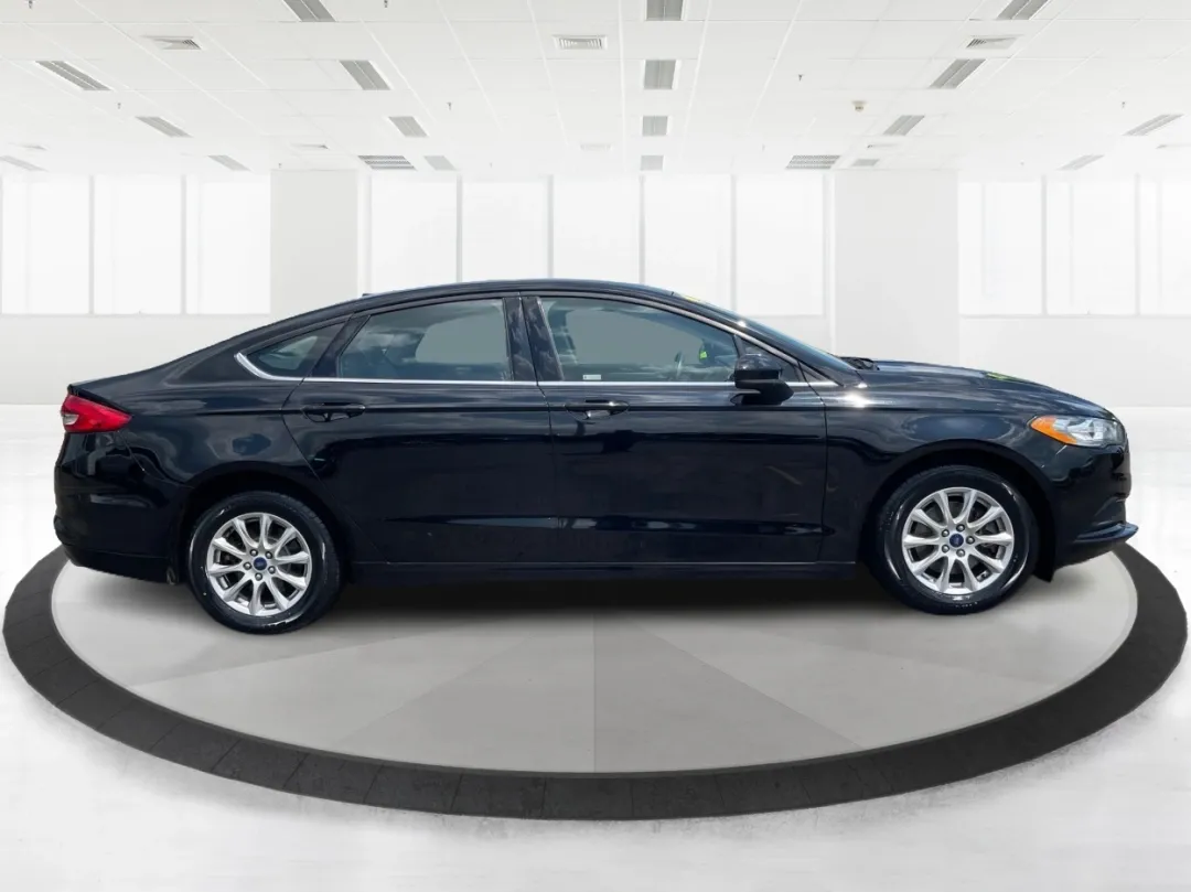 photo of 2017 Ford Fusion S