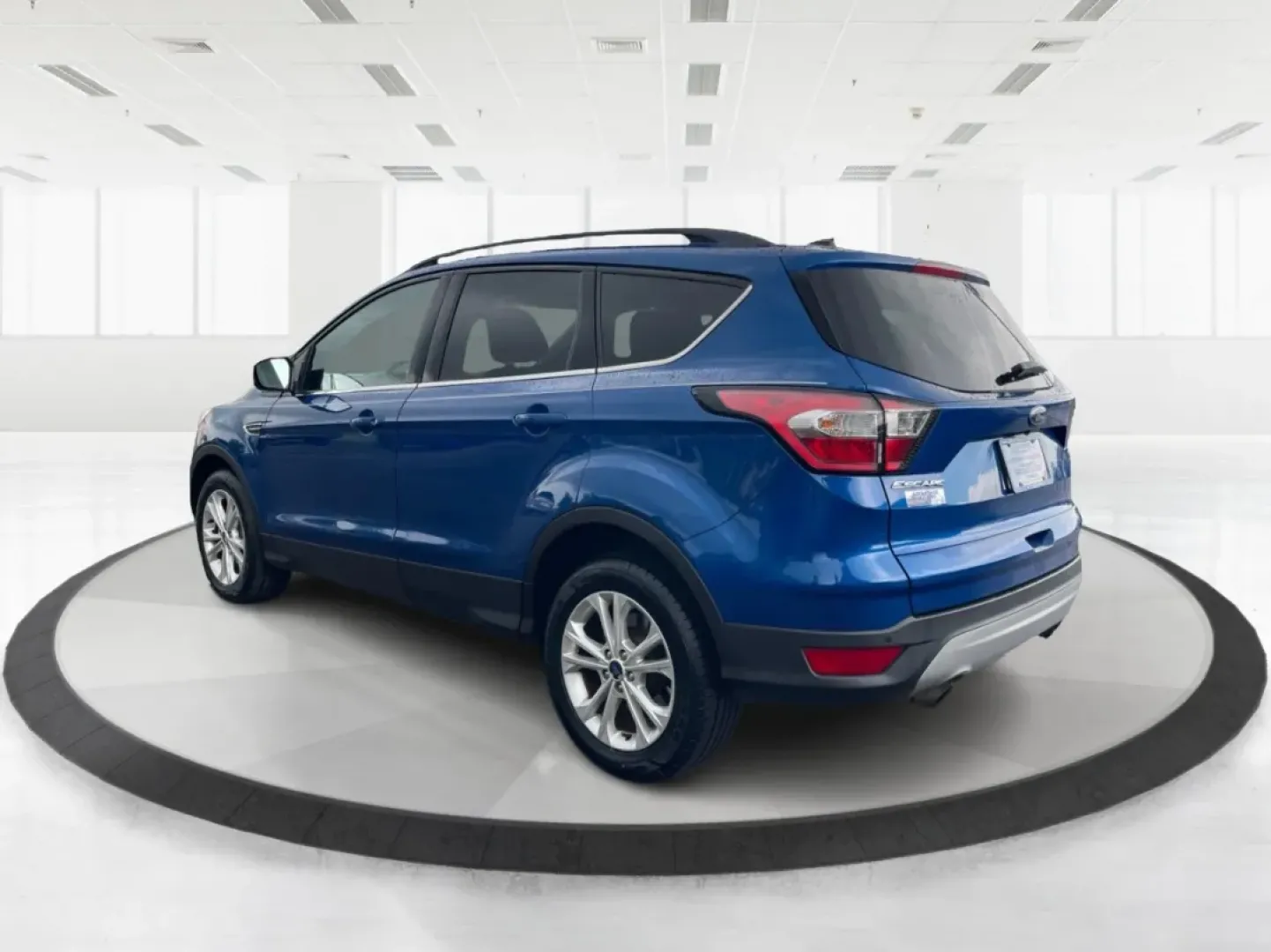 2017 Ford Escape SE (1FMCU0GD5HU) with an Other engine, located at 1951 S Dayton Lakeview Rd., New Carlisle, OH, 45344, (937) 908-9800, 39.890999, -84.050255 - **Adventure Awaits in This 2017 Ford Escape SE Perfect for Your Ohio Lifestyle!**<br /> <br /> Are you ready to embrace the open road? Whether you're commuting to work, taking the kids to soccer practice, or planning a weekend getaway to nearby attractions like the National Museum of the U.S. Air F - Photo#4