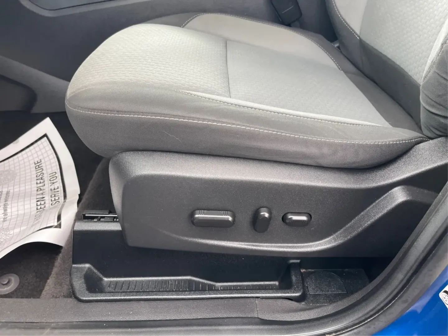 2017 Ford Escape SE (1FMCU0GD5HU) with an Other engine, located at 1951 S Dayton Lakeview Rd., New Carlisle, OH, 45344, (937) 908-9800, 39.890999, -84.050255 - **Adventure Awaits in This 2017 Ford Escape SE Perfect for Your Ohio Lifestyle!**<br /> <br /> Are you ready to embrace the open road? Whether you're commuting to work, taking the kids to soccer practice, or planning a weekend getaway to nearby attractions like the National Museum of the U.S. Air F - Photo#17