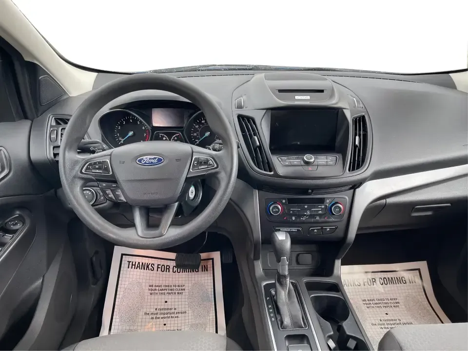 2017 Ford Escape SE (1FMCU0GD5HU) with an 1.5L L4 DOHC 16V engine, 6A transmission, located at 4508 South Dixie Dr, Moraine, OH, 45439, (937) 908-9800, 39.689976, -84.218452 - **Adventure Awaits in This 2017 Ford Escape SE Perfect for Your Ohio Lifestyle!**<br /> <br /> Are you ready to embrace the open road? Whether you're commuting to work, taking the kids to soccer practice, or planning a weekend getaway to nearby attractions like the National Museum of the U.S. Air F - Photo#21