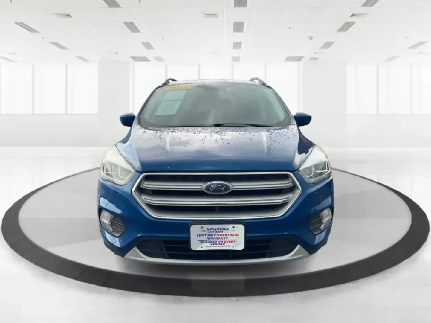 2017 Ford Escape SE (1FMCU0GD5HU) with an 1.5L L4 DOHC 16V engine, 6A transmission, located at 1184 Kauffman Ave, Fairborn, OH, 45324, (937) 908-9800, 39.807072, -84.030914 - **Adventure Awaits in This 2017 Ford Escape SE Perfect for Your Ohio Lifestyle!**<br /> <br /> Are you ready to embrace the open road? Whether you're commuting to work, taking the kids to soccer practice, or planning a weekend getaway to nearby attractions like the National Museum of the U.S. Air F - Photo#7