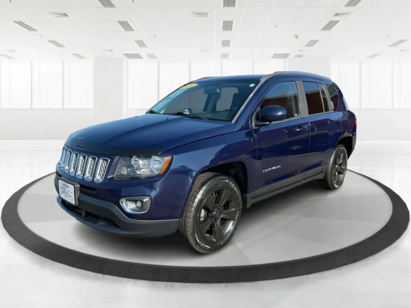 2016 Jeep Compass Latitude 4WD (1C4NJDEB7GD) with an 2.4L L4 DOHC 16V engine, 6-Speed Automatic transmission, located at 880 E. National Road, Vandalia, OH, 45377, (937) 908-9800, 39.891918, -84.183594 - **Discover Adventure with the 2016 Jeep Compass Latitude 4WD at Advantage Car and Credit!**<br /> <br /> Are you ready to embrace your next adventure? Whether you're planning a weekend getaway, commuting to work, or navigating your family through busy city streets, the 2016 Jeep Compass Latitude 4WD - Photo#8