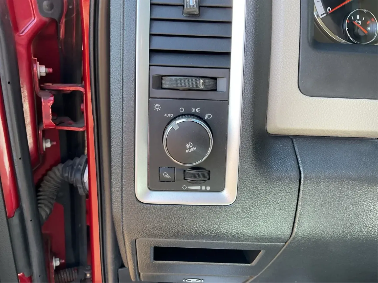2012 Ram 1500 SLT (1C6RD7GT9CS) with an HEMI 5.7L V-8 variable valve control engine, located at 1184 Kauffman Ave, Fairborn, OH, 45324, (937) 908-9800, 39.807072, -84.030914 - **Unleash Adventure with the 2012 Ram 1500 SLT Your Next Truck Awaits!**<br /> <br /> Are you ready to elevate your weekend adventures or tackle your daily commute with confidence? Look no further than the 2012 Ram 1500 SLT, a robust and stylish pickup truck designed to meet the needs of families, - Photo#16