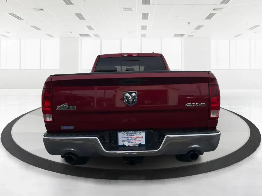 2012 Ram 1500 SLT (1C6RD7GT9CS) with an HEMI 5.7L V-8 variable valve control engine, located at 1230 East Main St, Xenia, OH, 45385, (937) 908-9800, 39.688026, -83.910172 - 2012 Ram 1500 SLT - Photo#3