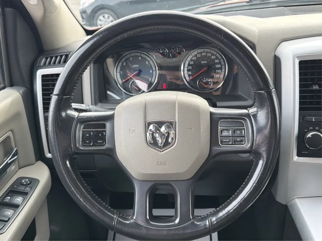 2012 Ram 1500 SLT (1C6RD7GT9CS) with an HEMI 5.7L V-8 variable valve control engine, located at 1230 East Main St, Xenia, OH, 45385, (937) 908-9800, 39.688026, -83.910172 - 2012 Ram 1500 SLT - Photo#15